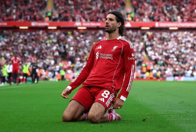 Szoboszlai đang thi đấu thăng hoa trong màu áo Liverpool
